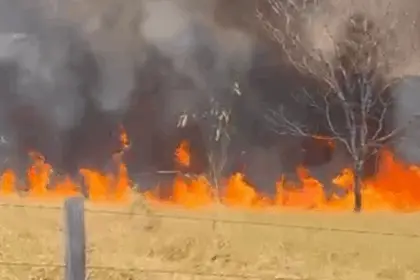 Incêndio de grandes proporções devasta mais de 50 propriedades em Santa Isabel Incêndio de grandes proporções devasta mais de 50 propriedades em Santa Isabel