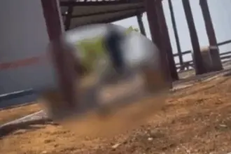 Polícia de Jaraguá prende homem por favorecimento à prostituição de adolescente Polícia de Jaraguá prende homem por favorecimento à prostituição de adolescente