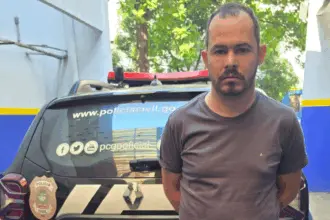 Preso suspeito de aplicar golpes com falsas instalações de energia solar em Goianésia e outras 4 cidades Preso suspeito de aplicar golpes com falsas instalações de energia solar em Goianésia e outras 4 cidades
