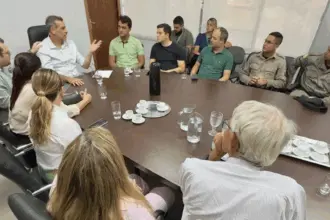 Renato de Castro encaminha à Câmara projeto que viabiliza novo colégio estadual em Goianésia