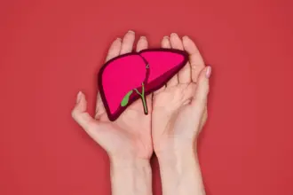 Veja como a alimentação influencia a gordura no fígado