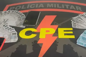 Trio que teria dado prejuízo a comerciantes de Goianésia é preso com R$ 26 mil em notas falsas Trio que teria dado prejuízo a comerciantes de Goianésia é preso com R$ 26 mil em notas falsas