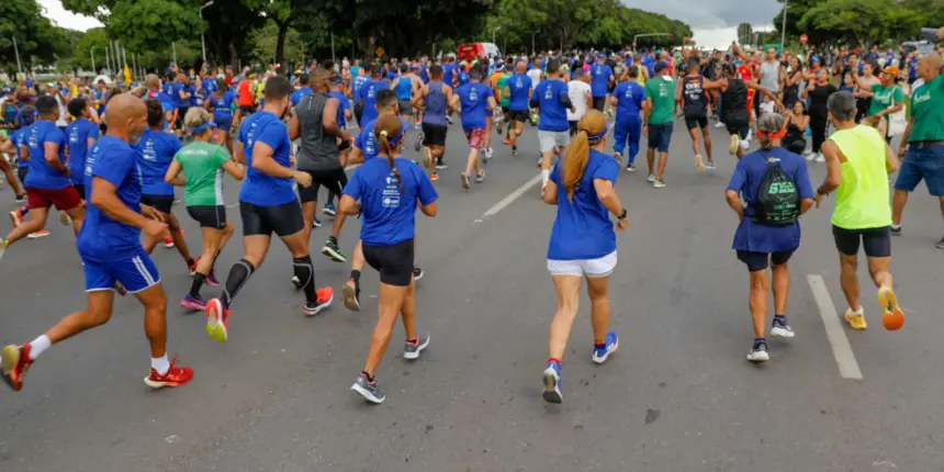 Corrida ColaboraGov celebra Dia do Servidor e promove integração Corrida ColaboraGov celebra Dia do Servidor e promove integração