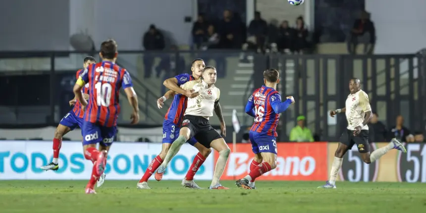 Mirando uma vaga na próxima Libertadores, Bahia recebe o Vasco Mirando uma vaga na próxima Libertadores, Bahia recebe o Vasco