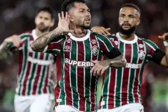 Em um clássico movimento, Fluminense derrota Flamengo no Maracanã