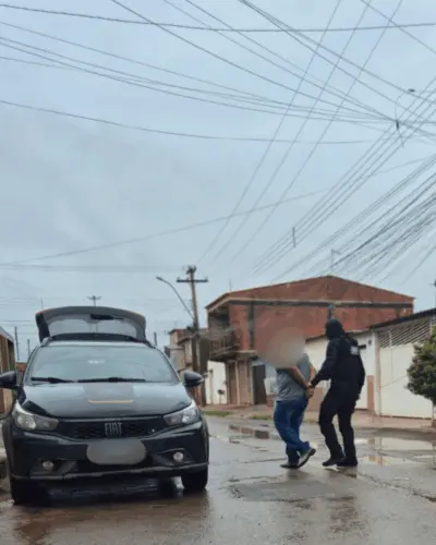 PCGO cumpre mandado de busca e prende suspeito de aplicar golpes contra idosos no Entorno do DF – Policia Civil do Estado de Goiás PCGO cumpre mandado de busca e prende suspeito de aplicar golpes contra idosos no Entorno do DF – Policia Civil do Estado de Goiás