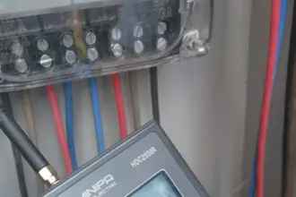 PCGO prende envolvidos em furto de energia elétrica em Goianésia; estúdio de bronzeamento foi alvo de operação