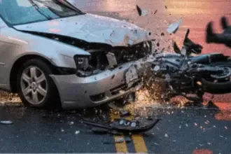 Acidente entre carro e moto deixa duas pessoas feridas no leste de Goianésia