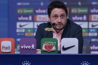 Arthur Elias convocação seleção para últimos amistoso do ano na Europa