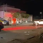 Carro colide contra poste no sul de Goianésia e duas pessoas ficam feridas