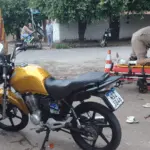 Motociclista fica gravemente ferido após colisão entre moto e carro no leste de Goianésia