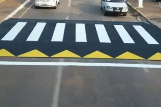 Prefeitura planeja implantar faixas de pedestres elevadas em frente às escolas municipais de Goianésia