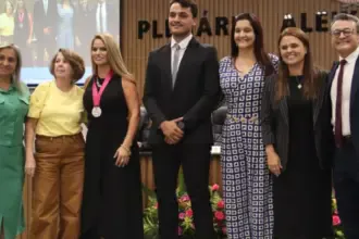 Procuradoria da Mulher e Câmara Municipal homenageiam mulheres empreendedoras de Goianésia