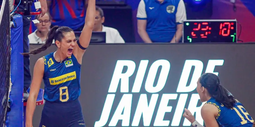 Central Julia Kudiess é eleita a 5ª melhor jogadora do vôlei mundial Central Julia Kudiess é eleita a 5ª melhor jogadora do vôlei mundial