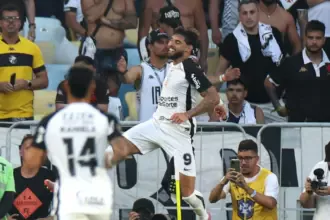 Corinthians vence Vasco e conquista tetracampeonato da Copa do Brasil