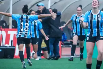 Com emoção, Grêmio e Flamengo avançam à final da Copinha Feminina