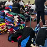 PCGO doa, após autorização judicial, vestuários apreendidos para instituição filantrópica – Policia Civil do Estado de Goiás