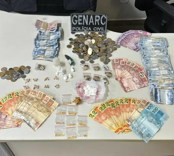 PCGO prende mãe e filho por tráfico de drogas em Águas Lindas – Policia Civil do Estado de Goiás PCGO prende mãe e filho por tráfico de drogas em Águas Lindas – Policia Civil do Estado de Goiás