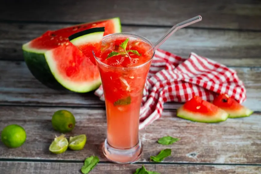 Drinks sem álcool para o verão: 4 opções saudáveis e refrescantes Drinks sem álcool para o verão: 4 opções saudáveis e refrescantes