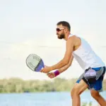 Beach tennis: 5 dicas para reduzir o risco de lesões