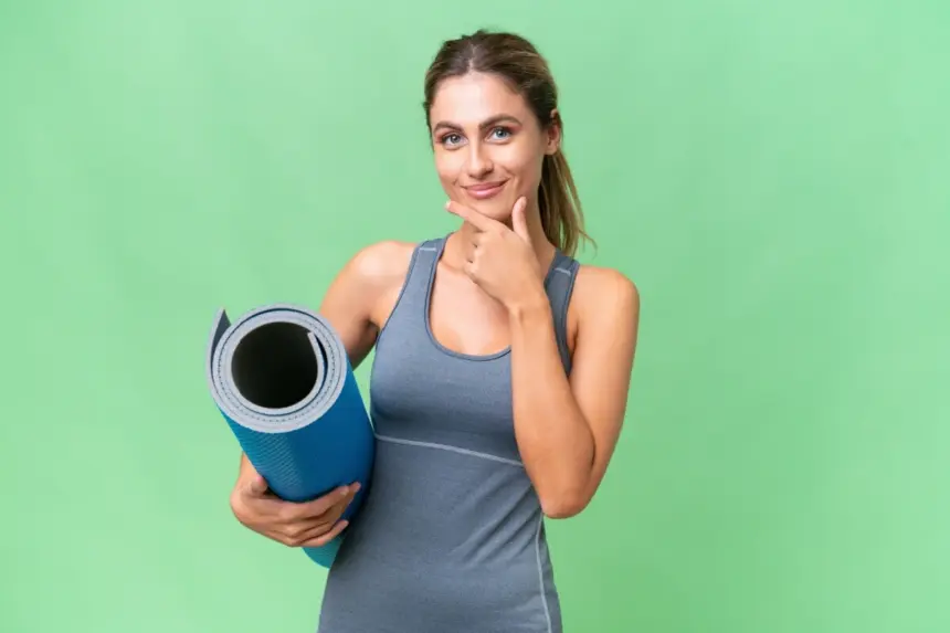 Pilates no dia a dia: 4 exercícios fáceis para fortalecer o corpo