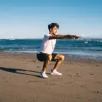 5 exercícios sem equipamentos para manter a massa muscular durante as férias