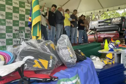 Secretaria de Esporte de Goianésia lança projetos esportivos no Centro Desportivo