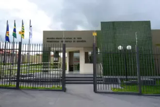 Ministério Público vai apurar ocupação irregular de calçadas por comércio em Goianésia