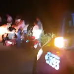 Motociclista fica ferido em colisão entre carro e moto na GO-230