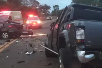 Quatro pessoas morrem em grave acidente na GO-164; três são policiais