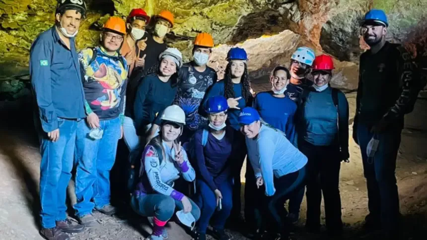 Semear VIP destaca cavernas digitais em Vila Propício