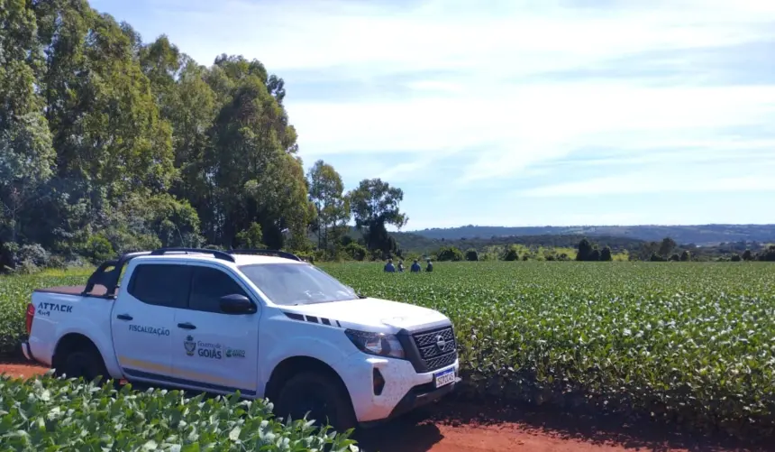 Agrodefesa visita propriedades rurais e leva orientações a produtores durante Expedição Safra 2025/26 – Portal Goiás