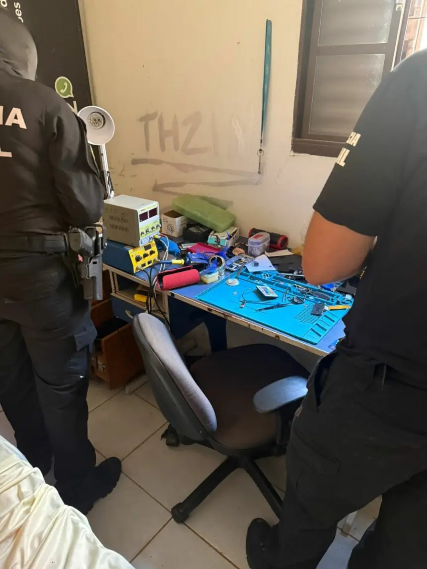 PCGO cumpre mandado e apreende 19 celulares de origem suspeita em Águas Lindas de Goiás – Policia Civil do Estado de Goiás PCGO cumpre mandado e apreende 19 celulares de origem suspeita em Águas Lindas de Goiás – Policia Civil do Estado de Goiás