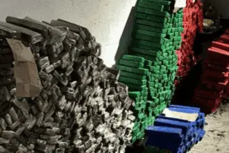 PCGO cumpre medidas judiciais em 4 estados para desarticular grupo criminoso interestadual responsável pelo transporte e distribuição de drogas