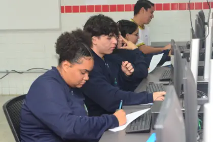 Alunos das Escolas do Futuro de Goiás podem ser contemplados com Bolsa Profissionalizante – Portal Goiás