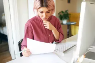 Antes de circular com o veículo, saiba quais pendências podem impedir a regularização