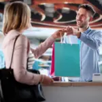 Como fidelizar clientes depois do pico de vendas: 4 estratégias eficazes