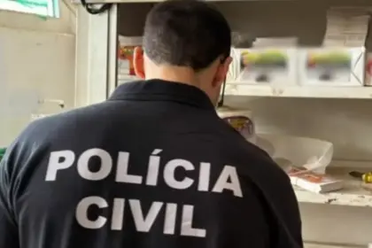 Polícia fecha fábrica clandestina de alimentos e retira mais de uma tonelada de produtos impróprios do mercado