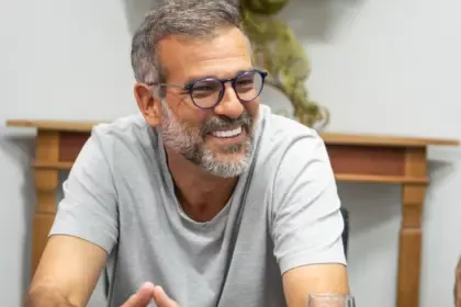 “Faremos história na educação”, afirma Renato ao anunciar programa com investimento inicial de R$ 10 milhões