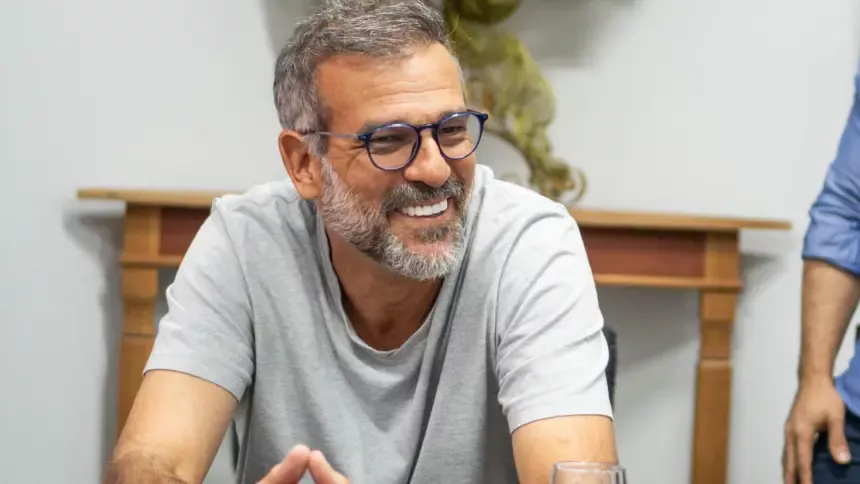 “Faremos história na educação”, afirma Renato ao anunciar programa com investimento inicial de R$ 10 milhões