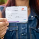 Prefeitura de Goianésia garante direitos de pessoas com fibromialgia com entrega de carteirinhas