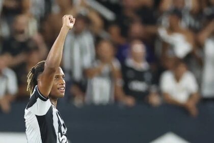 Botafogo supera Nacional e segue vivo na Pré-Libertadores