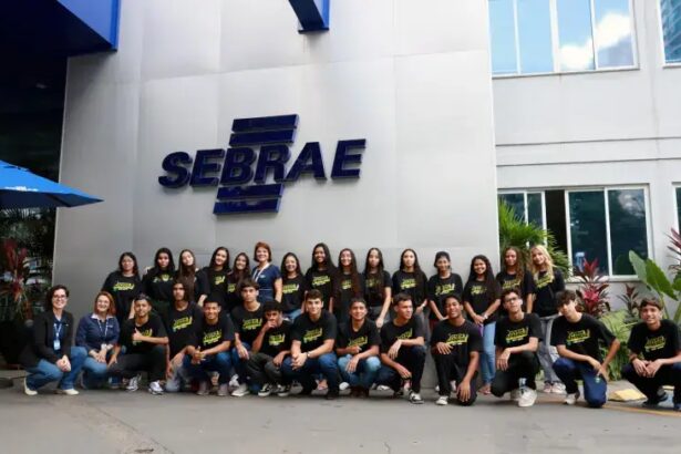 Jovens Aprendizes do Sest/Senat conhecem o Sebrae Goiás e vivenciam a Educação Empreendedora