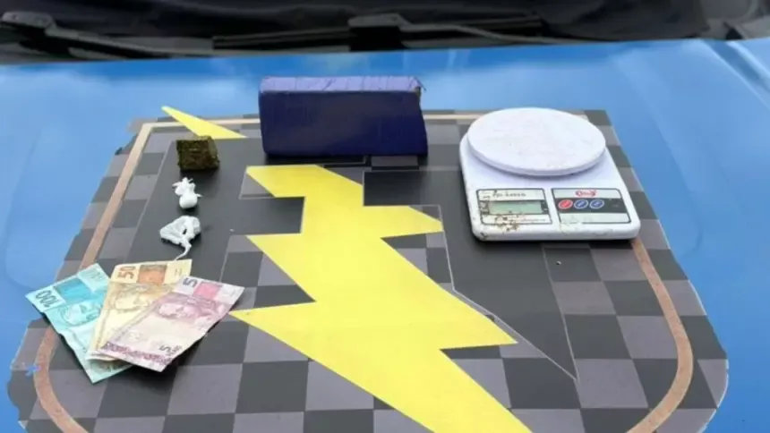 Força Tática prende suspeito com quase 1kg de drogas no sul de Goianésia