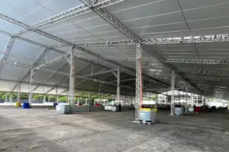 Governo de Goiás garante estrutura inédita para carnaval em Goianésia; mais de 6 mil metros de área coberta