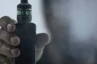 Anvisa e MPF assinam acordo para combater cigarros eletrônicos