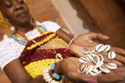 Cartilha une saberes de terreiros e prevenção do câncer em negras