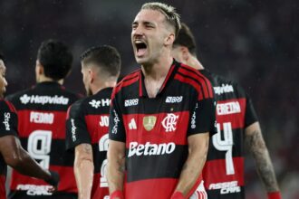 Flamengo derrota Remo por 3 a 0 e entra no G4 do Brasileiro