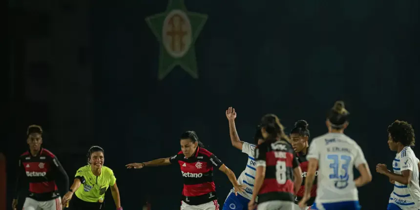 Flamengo e Cruzeiro empatam na abertura da 4ª rodada do BR Feminino Flamengo e Cruzeiro empatam na abertura da 4ª rodada do BR Feminino