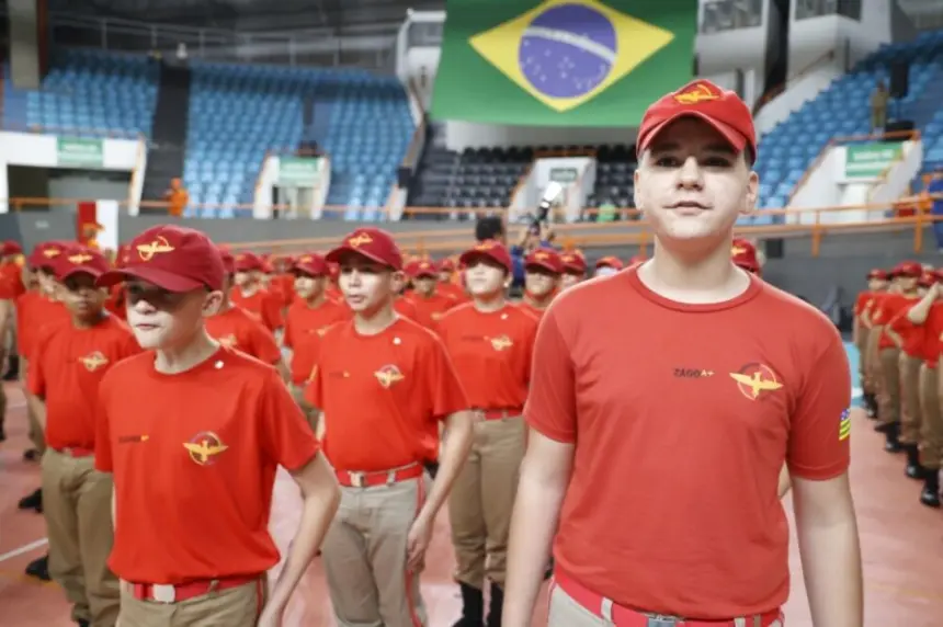 Confira listas dos sorteados para o programa Bombeiro Mirim